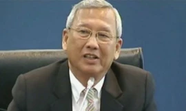 Chính phủ Thái Lan bổ nhiệm Bộ trưởng Thương mại Niwattumrong Boonsongpaisan lên làm Thủ tướng tạm quyền.