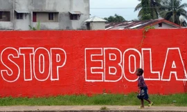Đại dịch Ebola đang bùng phát ở Tây Phi