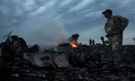 Hiện trường máy bay Malaysia rơi ở Ukraine