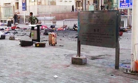 Trung Quốc: Nổ kinh hoàng tại nhà ga lớn nhất Tân Cương 