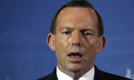 Thủ tướng Úc Tony Abbott tuyên bố treo cờ rủ và quốc tang các công dân tử nạn trên chuyến bay MH17.