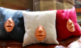 Chiếc gối độc đáo cho FA ngày Valentine