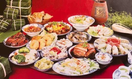 Tỉnh Phú Thọ vận động mỗi gia đình có một “mâm cơm tri ân” do gia đình tự chuẩn bị để tưởng nhớ, tri ân công đức tổ tiên chung của dân tộc.