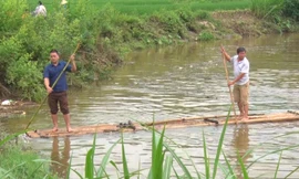 Hiện, lực lượng cứu hộ vẫn đang khoanh vùng và nỗ lực tìm kiếm nạn nhân.