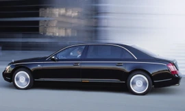 Lạ lùng siêu xe xuất ngoại 5 năm để 'bảo dưỡng'