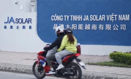 Nhà đầu tư JA Solar Investment (Trung Quốc) đầu tư dự án lớn tại tỉnh Bắc Giang. Ảnh: Nguyễn Thắng.
