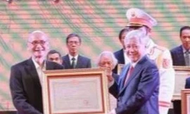 Nhà văn phản ánh 4 tháng chưa nhận được tiền thưởng Giải thưởng Nhà nước 