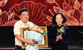 Bức tranh tròn về Điện Biên Phủ giành giải Đặc biệt 