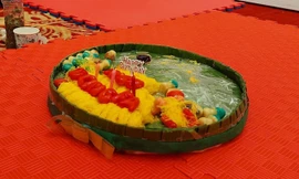 Chuyện về chiếc bánh sinh nhật trên sàn đấu 