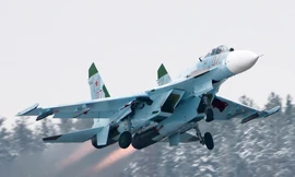 Quốc kỳ Nga trên nóc toà nhà thuộc điện Kremlin