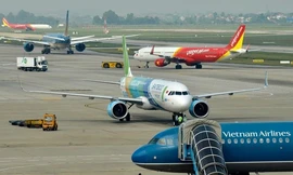 Việc khôi phục đường bay thường lệ với Trung Quốc vẫn phải chờ. Ảnh minh hoạ: Phạm Thanh