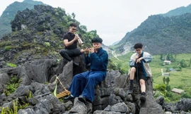 Hí họa chân dung beatboxer Trung Bảo