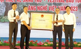 Làng lụa Vạn Phúc nhận bằng Di sản Văn hóa phi vật thể quốc gia