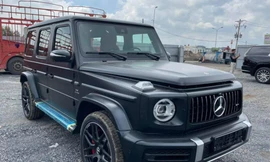 Xe G63 trị giá hơn chục tỷ đồng nằm tại cảng, không ai đến nhận