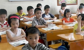 Vào lớp một như... thi hoa hậu