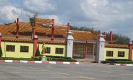 Bi hài chuyện đại gia xây mộ tiền tỷ