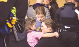 Những cô giáo xả thân cứu trò