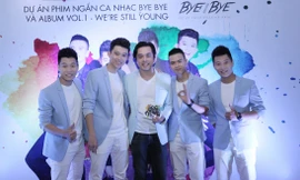 Nhóm Oplus và nhạc sĩ, nhà sản xuất Dương Khắc Linh.