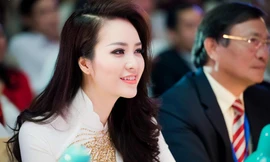 Á hậu Thụy Vân đẹp 'không tì vết' trên ghế giám khảo