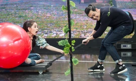 Chi Pu, Quang Vinh 'vật vã' trên sân khấu với hàng loạt thử thách