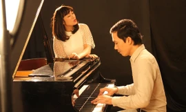 Khánh Linh tái hợp nhạc sĩ Đỗ Bảo trong lễ Tình nhân