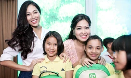 Hoa hậu Thuỳ Dung đón Trung thu sớm cùng 2500 trẻ em nghèo