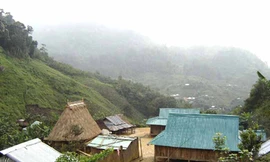 Các bản Việt - Lào nằm sát bên nhau