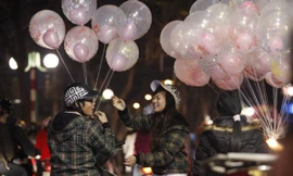 Lung linh Đêm Tình Nhân Hà Nội