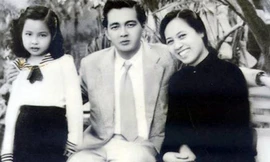 Đoàn Chuẩn thời trẻ cùng vợ và con gái Ảnh tư liệu