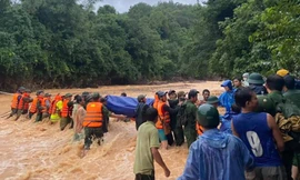 Hình ảnh đưa thi thể Thượng úy Trương Văn Thắng về xuôi để mai táng gây xúc động mạnh - ảnh tư liệu