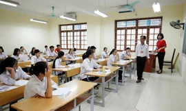 Cán bộ coi thi tại Kỳ thi THPT quốc gia 2018 ảnh: Như Ý 