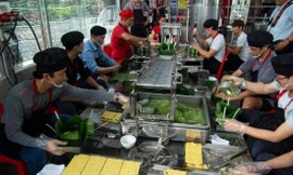 Bánh chưng dây chuyền của anh Phạm Khắc TưởngẢnh do nhân vật cung cấp