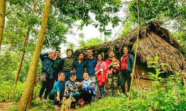 Khách ghé thăm nông trại “mộng tưởng”