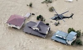 Cảnh ngập lụt ở tỉnh Nagano (Kyodo News)