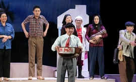 “Bệnh sĩ” của Nhà hát Kịch Việt Nam hút khán giả trở lại sân khấuẢnh: HOÀNG MẠNH THẮNG 