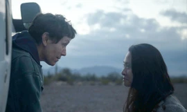 Phim “Nomadland” về người Mỹ du mục của thế kỷ 21 thắng giải Phim bi xuất sắc