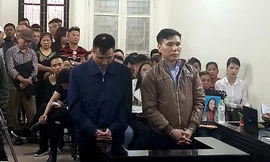 Các bị cáo Châu Việt Cường (bìa phải), Phạm Đức Thế 