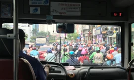 Nhiều khuyết điểm khiến hành khách ngày càng rời xa xe buýt 