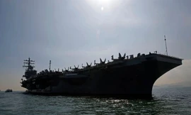 Tàu sân bay Ronald Reagan ảnh: AP
