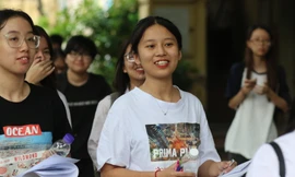 Thí sinh tự tin sau khi thi xong môn Toán tại kỳ thi THPT Quốc gia 2019Ảnh: Ngọc châu