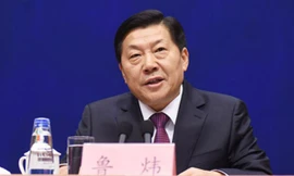 Lỗ Vĩ khi còn là Phó Ban Tuyên truyền trung ương 