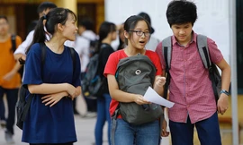 Năm học 2018-2019, toàn TP Hà Nội có 101.460 học sinh xét tốt nghiệp THCS, trong đó các trường THPT công lập sẽ chỉ tuyển vào lớp 10 60.900 - 62.900 học sinh (60-62%)