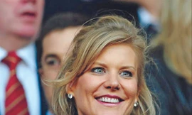 Amanda đứng sau thương vụ mua Newcastle