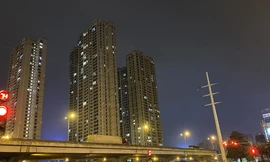 Hưởng ứng giờ Trái đất, hàng loạt chung cư Hà Nội giảm lượng ánh sáng đèn