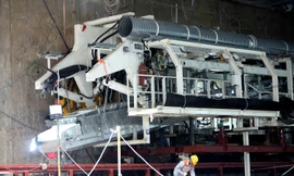 Cận cảnh lắp ráp robot đào hầm 'khủng' nặng 850 tấn thi công Metro Nhổn - ga Hà Nội