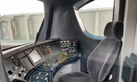 Nội thất hiện đại của tàu tuyến metro Nhổn - ga Hà Nội