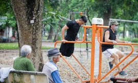 Thấy gì ở Công viên Thống Nhất sau 1 tháng đóng cửa phòng COVID-19