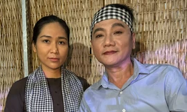 Không nhận ra hoa hậu cải lương khi hóa mẹ già