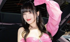 Nữ thần không tuổi Trung Quốc gây tranh cãi khi công khai bạn trai bằng tuổi con