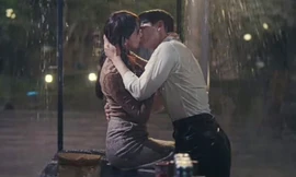 Cảnh hôn nồng cháy hơn 2 phút của Yoona và Lee Jun Ho gây sốt